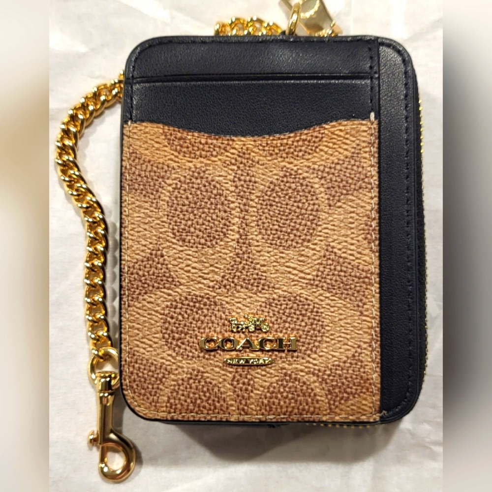 NWT Coach Zip Card Case
